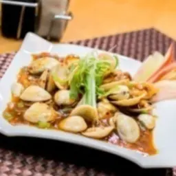 Clams With Chili Sauce